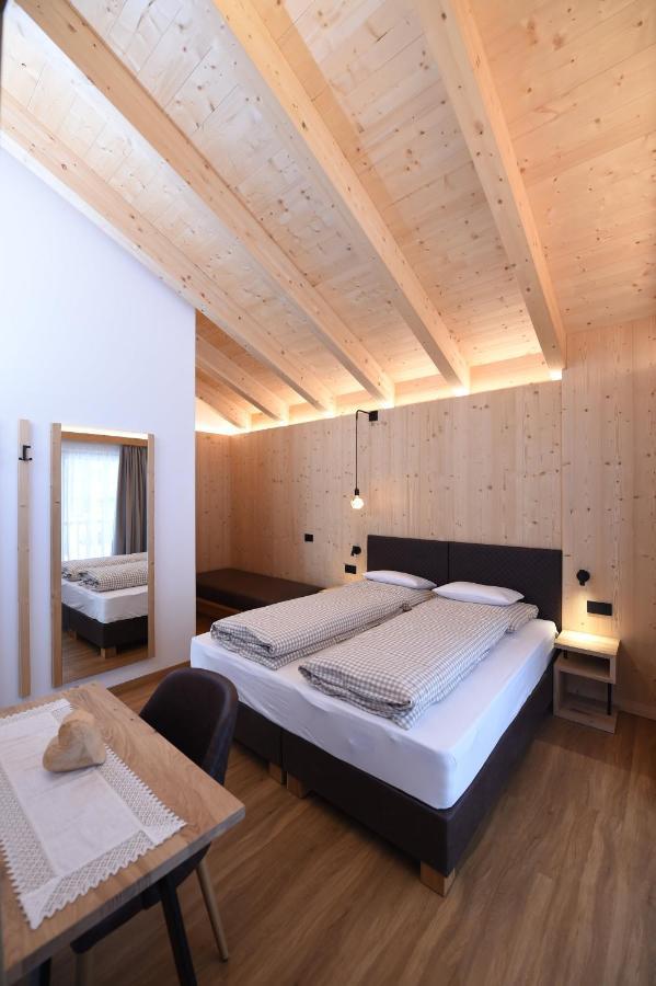 Les Ciases Chalets Dolomites San Vigilio Di Marebbe Exterior photo