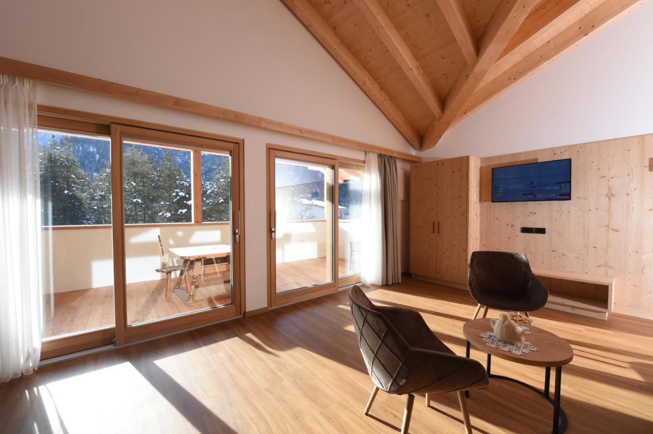 Les Ciases Chalets Dolomites San Vigilio Di Marebbe Exterior photo