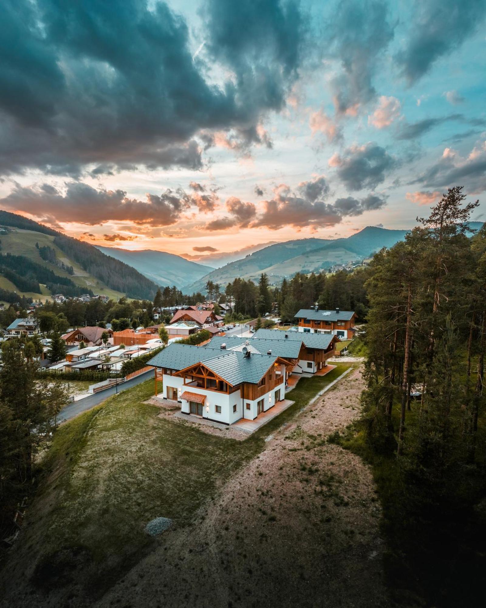 Les Ciases Chalets Dolomites San Vigilio Di Marebbe Exterior photo